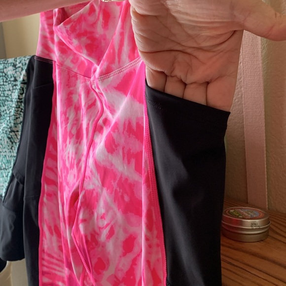 Bundle of 2 Lularoe Workout Pants Fearless, Capri and Full length - Picture 6 of 9